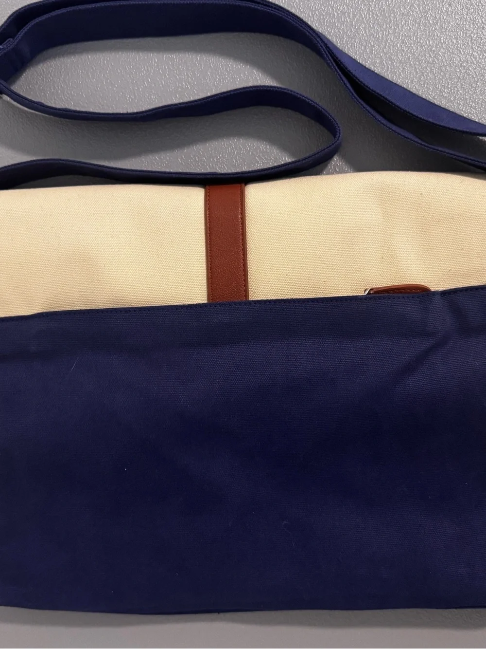 Miche canvas messenger